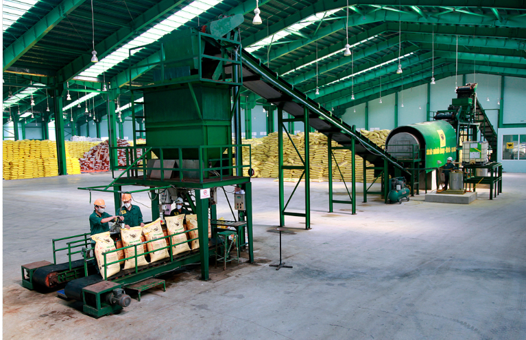 Mái lợp nhà máy sản xuất phân bón