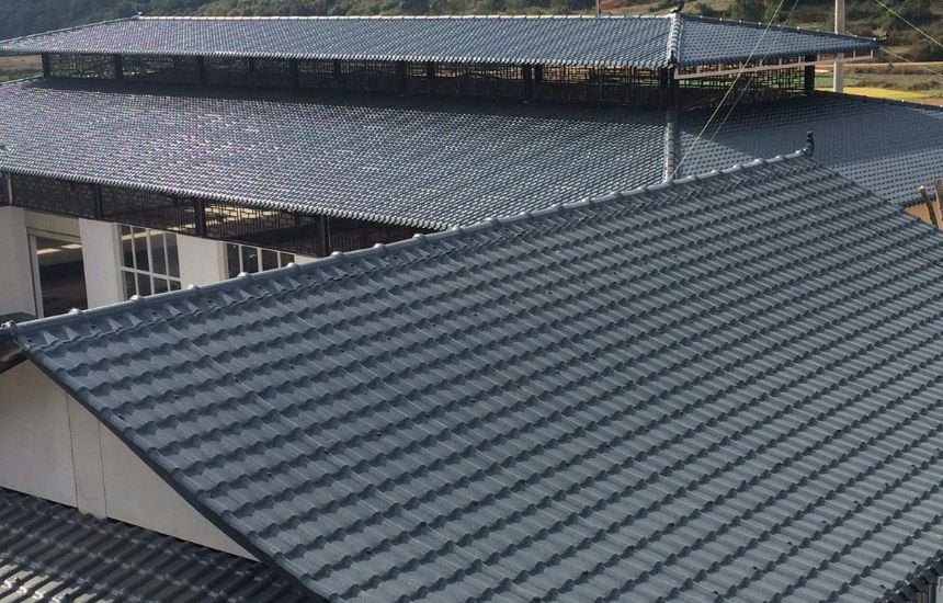 Vật liệu nào giúp mái nhà giữ được độ bền dưới thời tiết khắc nghiệt?