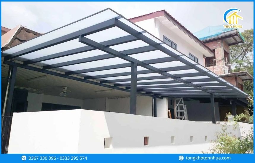 Một số vật liệu thường được lựa chọn cho mái che