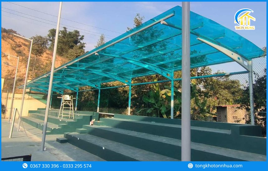Những điều cần tránh khi vệ sinh tấm Polycarbonate