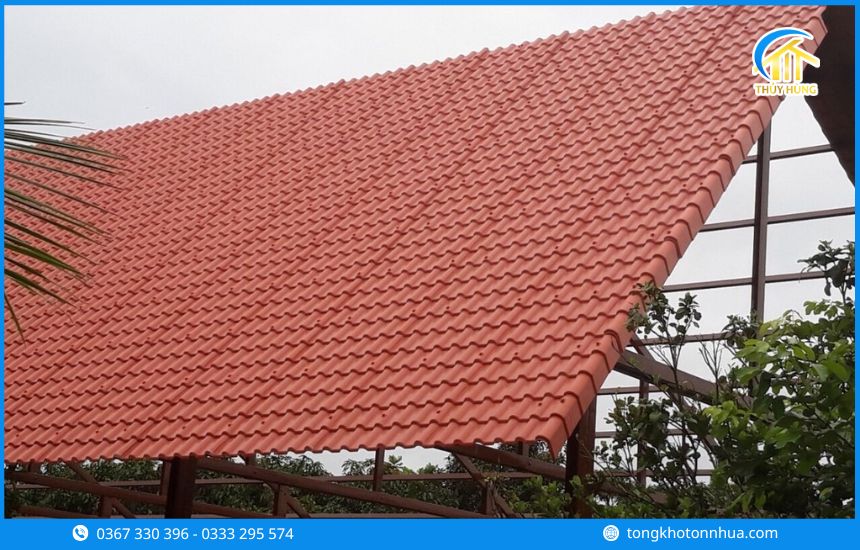 Tôn che ngoài trời thường gặp những vấn đề gì khi bị lão hóa?