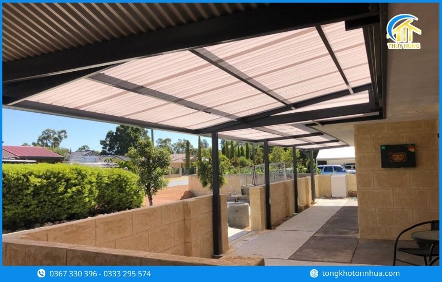 Ứng dụng thực tế của tôn nhựa Phường Dĩ An