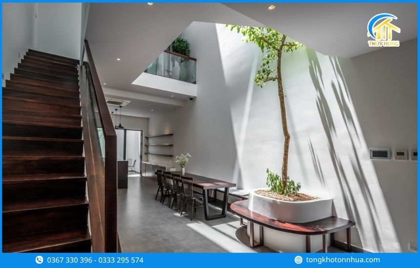 Vì sao không gian tối và bí dù diện tích vẫn đủ rộng?